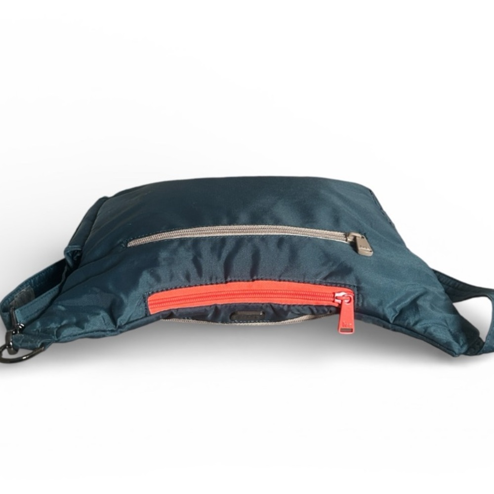 LUG Swing Crossbody Bag Purse in Purse Teal Blue with Bottle Holder - Picture 5 of 11